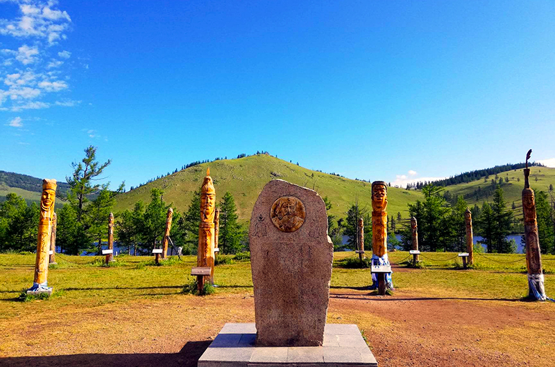 Chinggis khaan's monument at shore of Blue lake